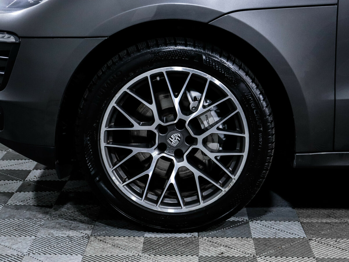 Porsche Macan с пробегом — 2014 год. Фото: #12