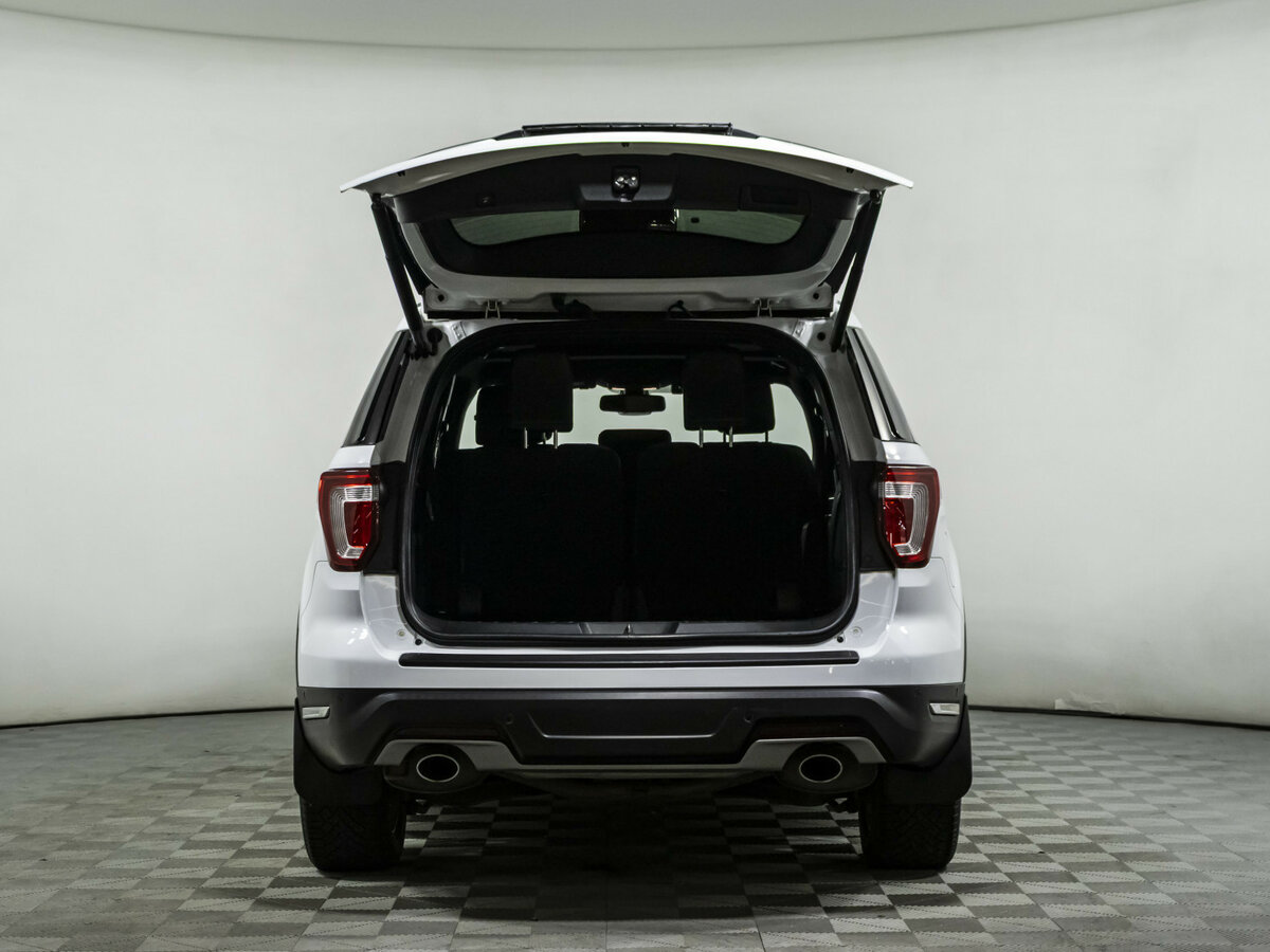 Ford Explorer с пробегом — 2018 год. Фото: #18