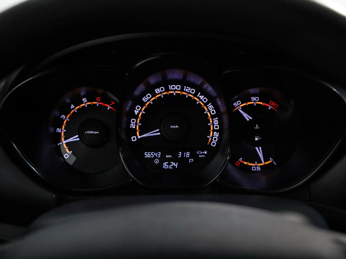 Lada (ВАЗ) Vesta с пробегом — 2020 год. Фото: #9