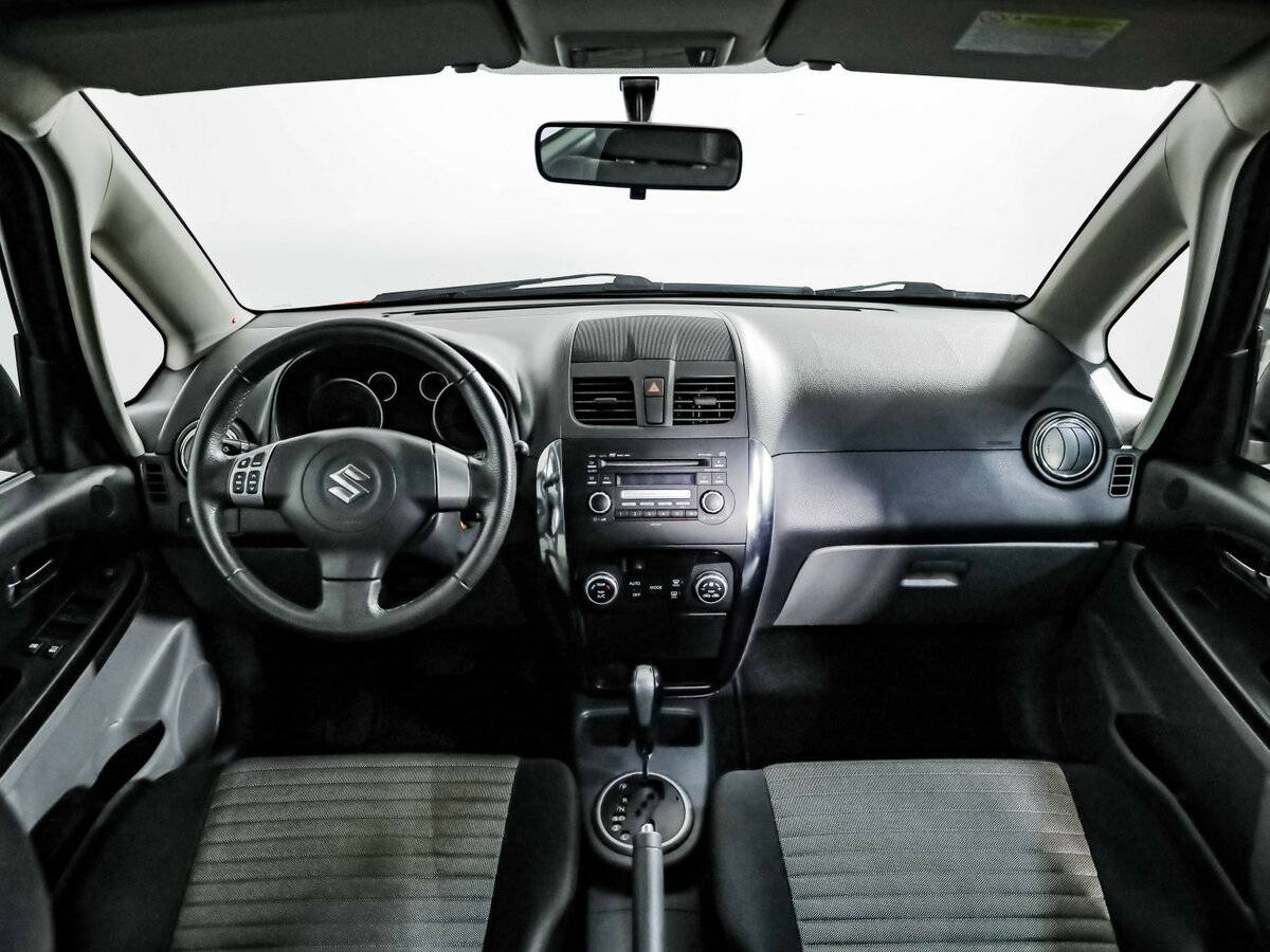 Suzuki SX4 с пробегом — 2011 год. Фото: #5