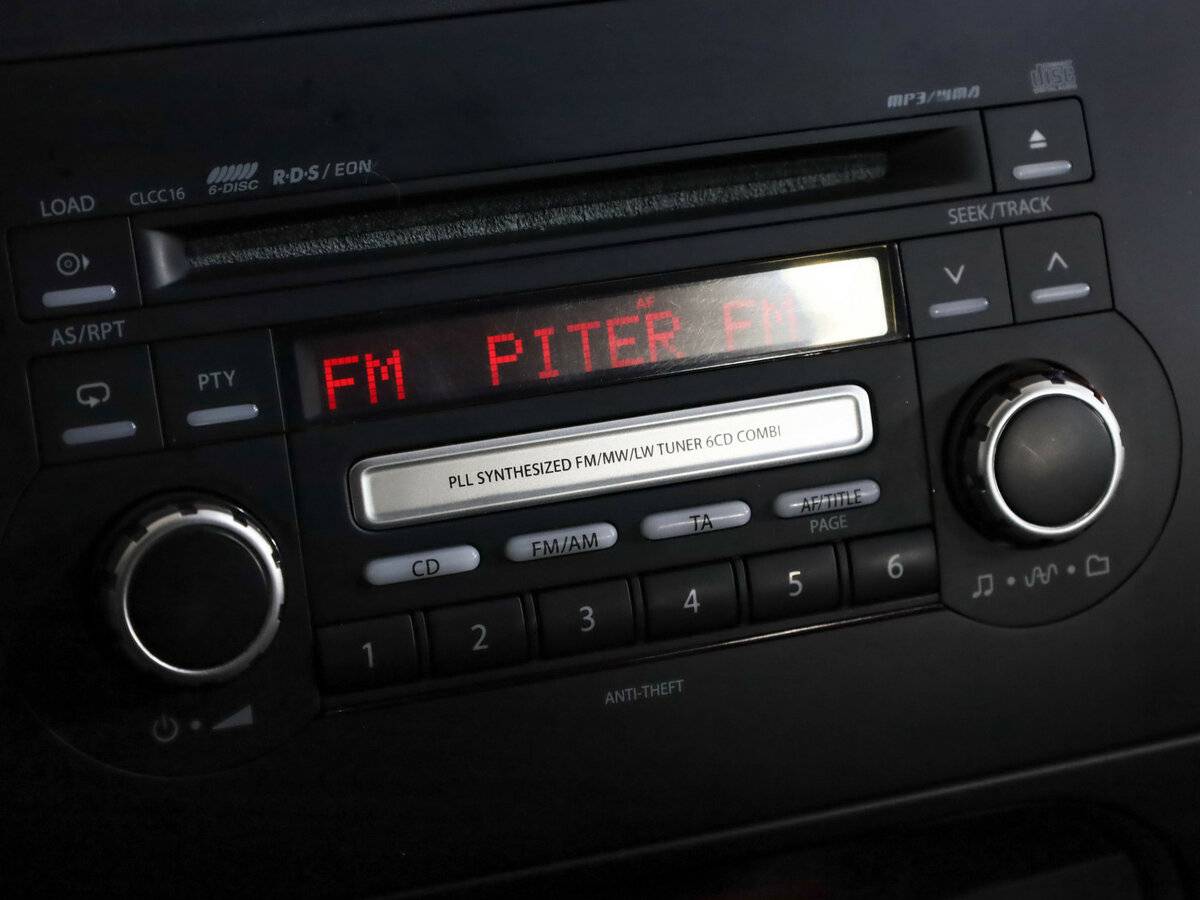 Suzuki SX4 с пробегом — 2011 год. Фото: #9