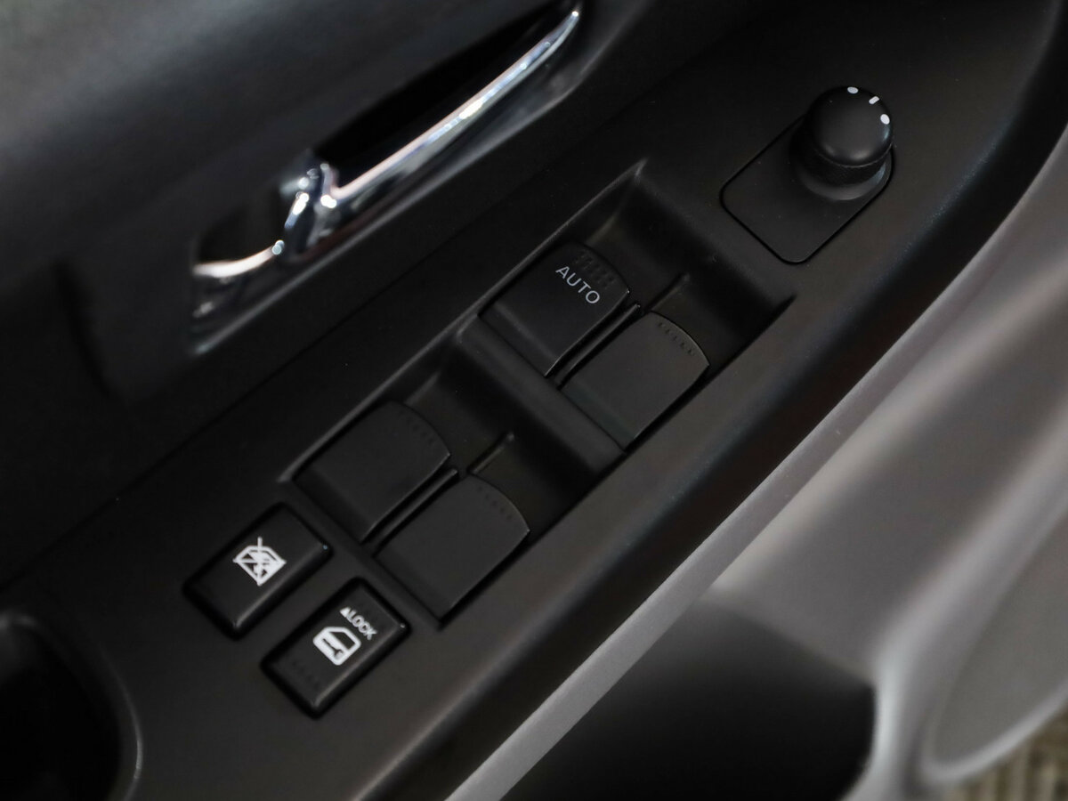 Suzuki SX4 с пробегом — 2011 год. Фото: #15