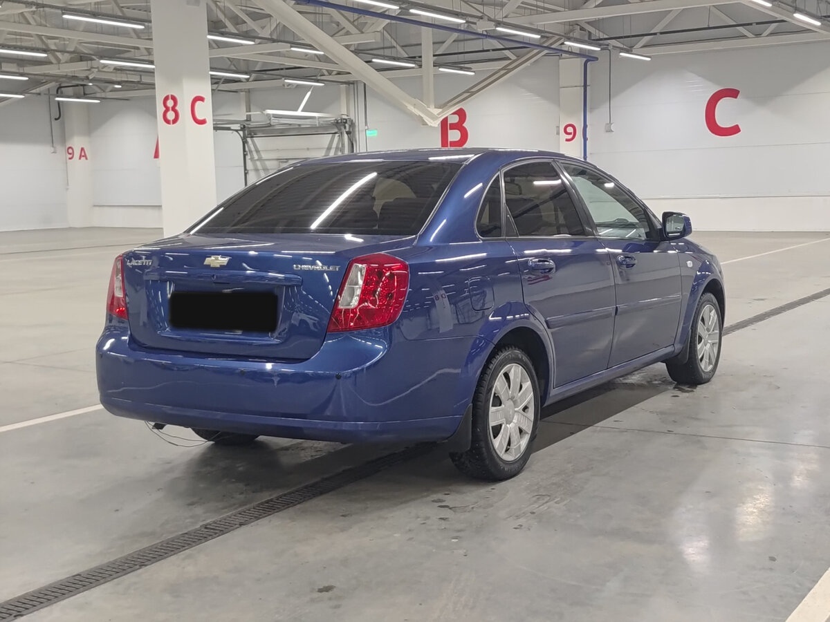 Chevrolet Lacetti с пробегом — 2011 год. Фото: #4