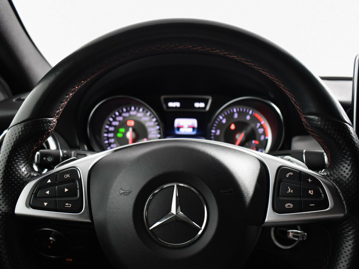 Mercedes-Benz GLA с пробегом — 2016 год. Фото: #14
