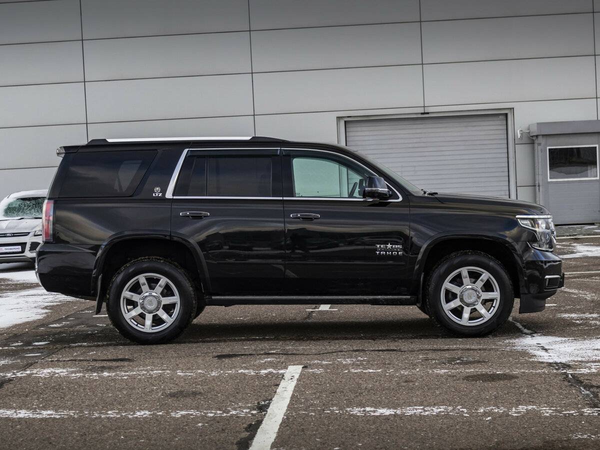 Chevrolet Tahoe с пробегом — 2016 год. Фото: #3