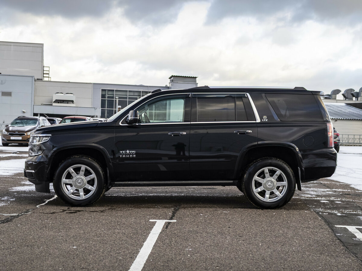 Chevrolet Tahoe с пробегом — 2016 год. Фото: #7