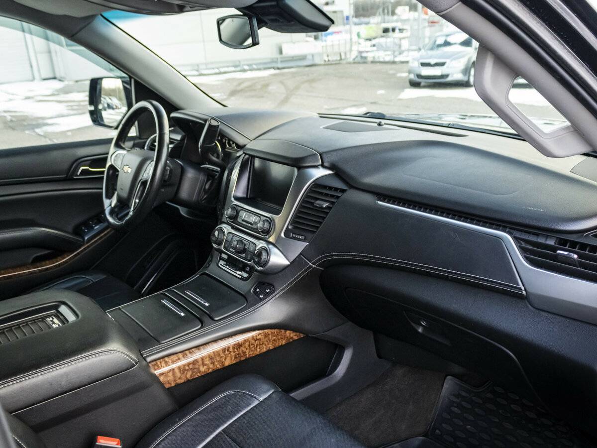 Chevrolet Tahoe с пробегом — 2016 год. Фото: #8