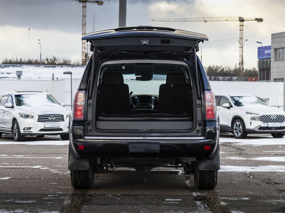 Chevrolet Tahoe с пробегом — 2016 год. Фото: #22