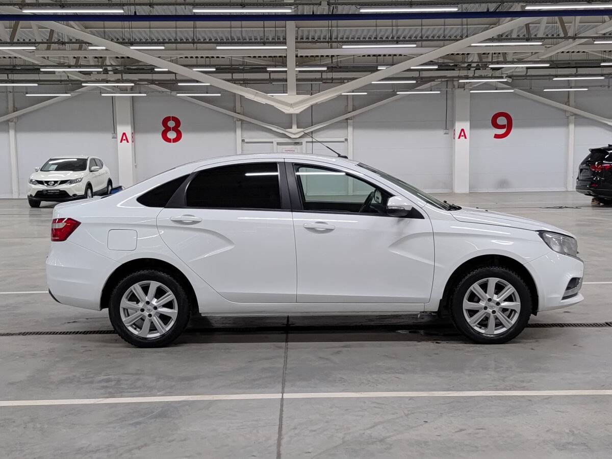 Lada (ВАЗ) Vesta с пробегом — 2020 год. Фото: #3