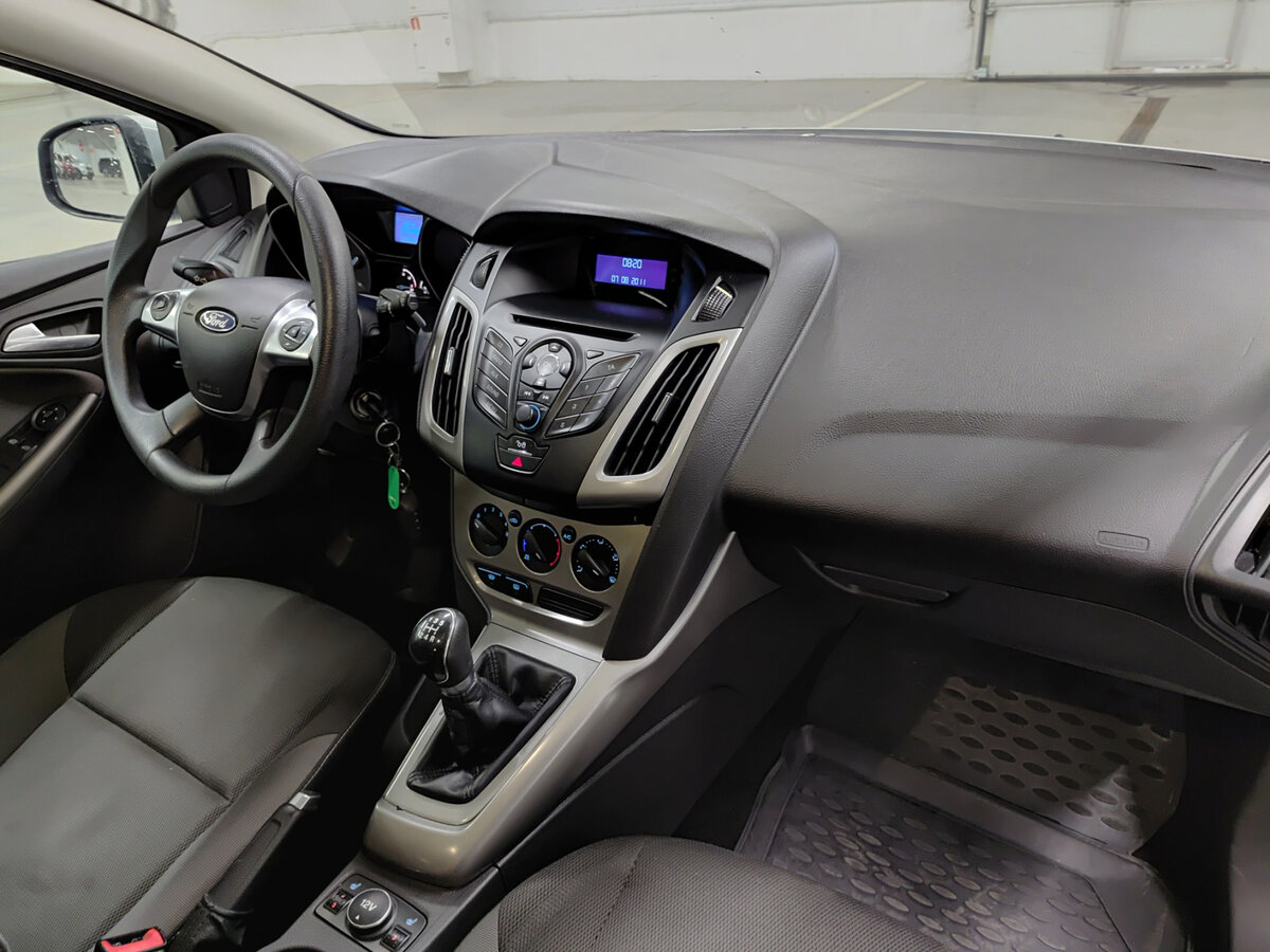 Ford Focus с пробегом — 2011 год. Фото: #10