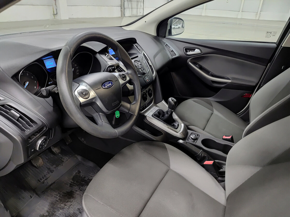 Ford Focus с пробегом — 2011 год. Фото: #15