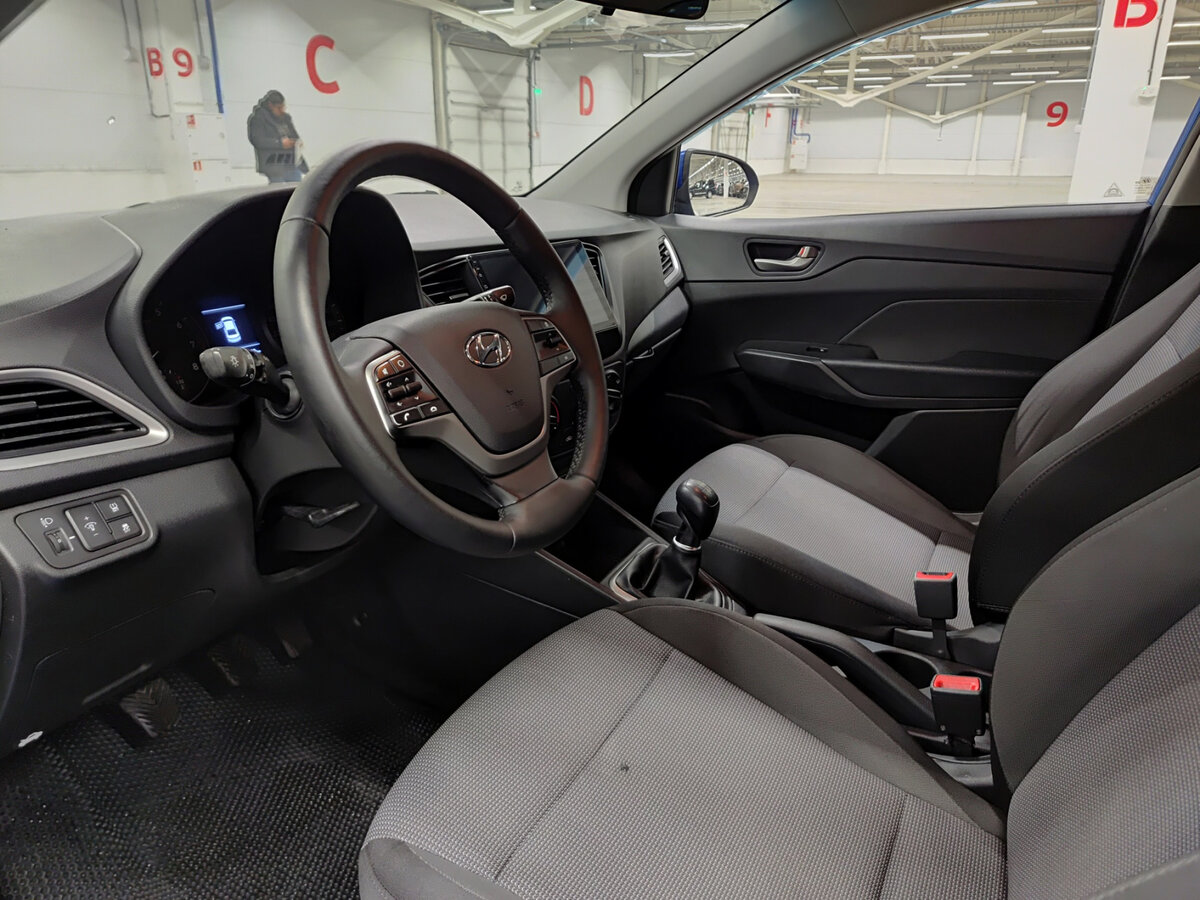 Hyundai Solaris с пробегом — 2017 год. Фото: #15