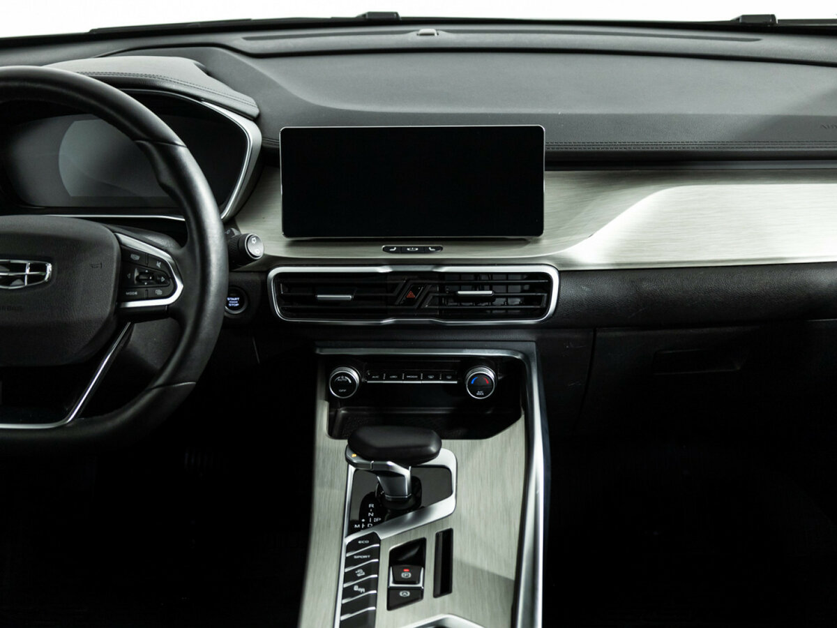 Geely Coolray с пробегом — 2023 год. Фото: #11