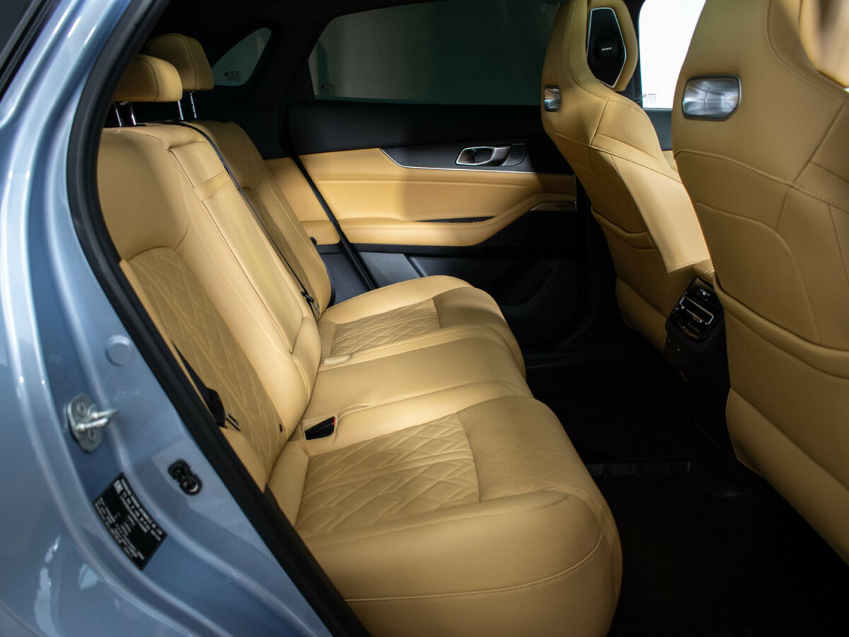 Changan UNI-K с пробегом — 2024 год. Фото: #9