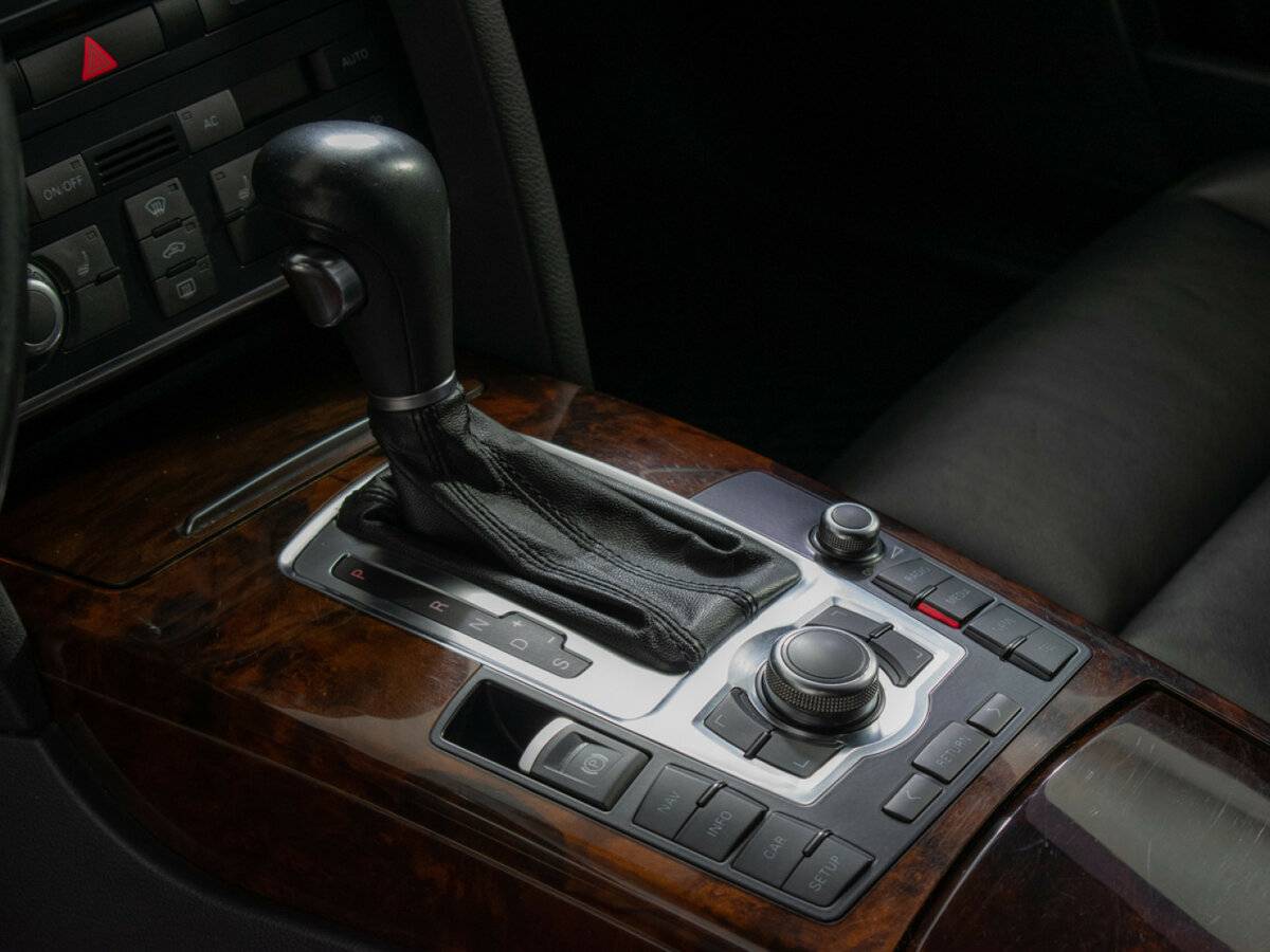 Audi A6 с пробегом — 2010 год. Фото: #12