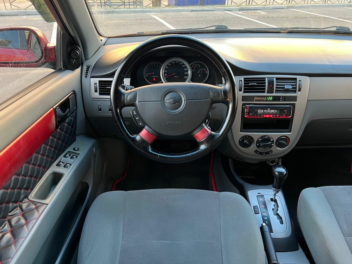 Chevrolet Lacetti с пробегом — 2007 год. Фото: #6