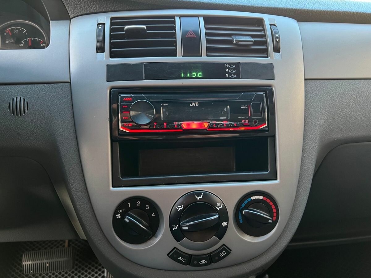 Chevrolet Lacetti с пробегом — 2007 год. Фото: #9