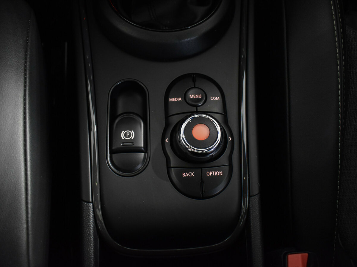 Mini Countryman с пробегом — 2019 год. Фото: #19