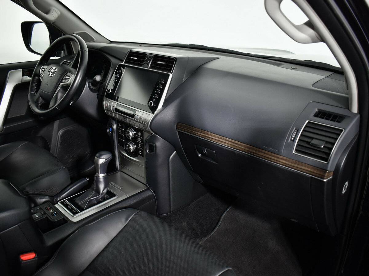 Toyota Land Cruiser Prado с пробегом — 2022 год. Фото: #10