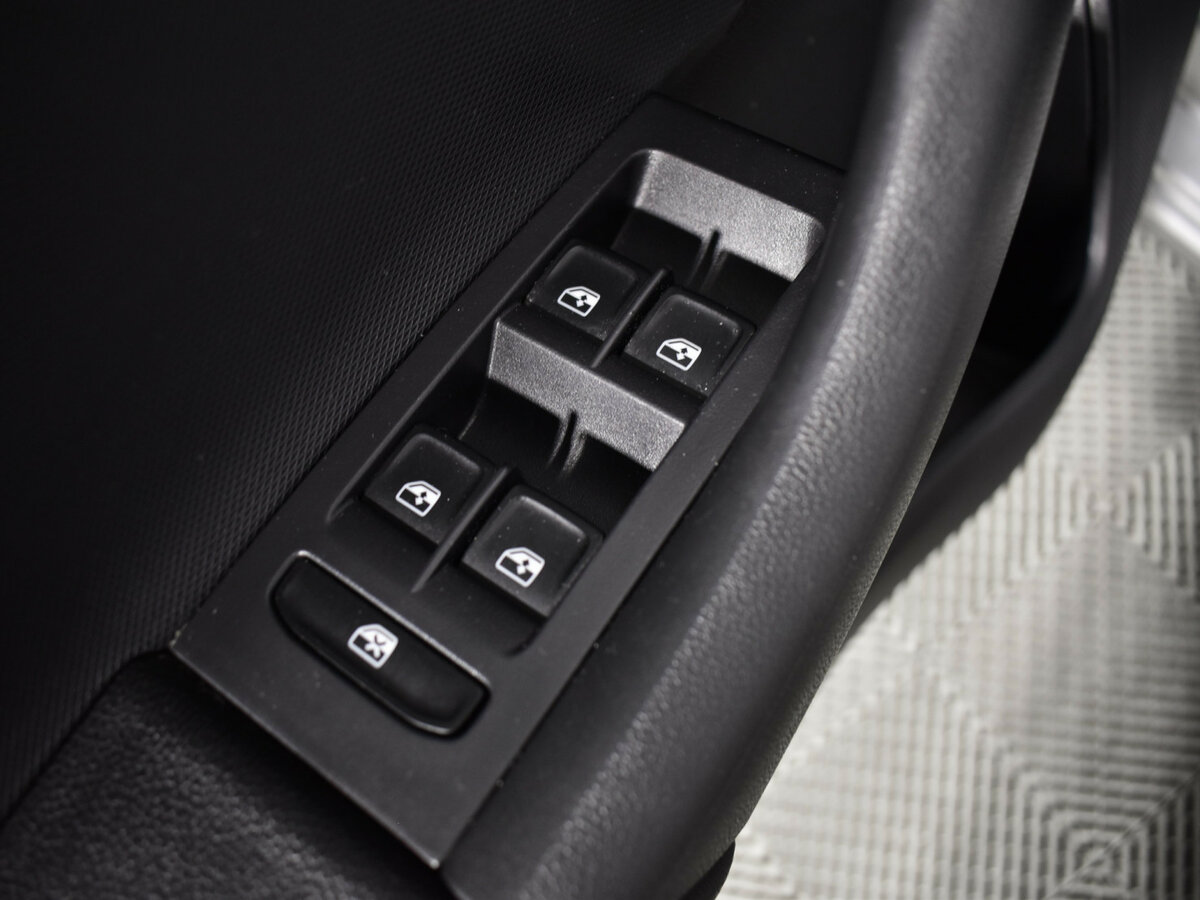 Skoda Rapid с пробегом — 2017 год. Фото: #19