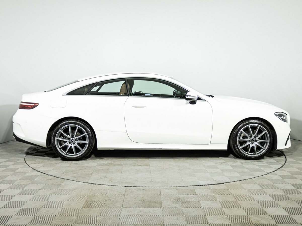 Mercedes-Benz E-Класс с пробегом — 2021 год. Фото: #3