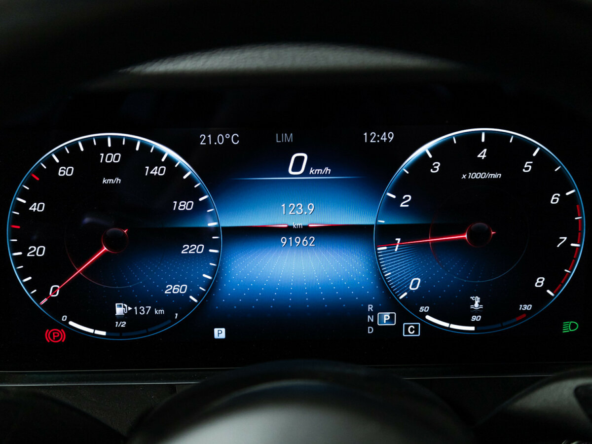 Mercedes-Benz E-Класс с пробегом — 2021 год. Фото: #10