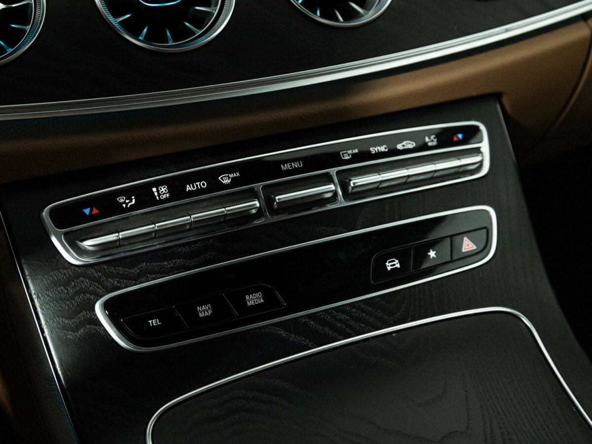 Mercedes-Benz E-Класс с пробегом — 2021 год. Фото: #16