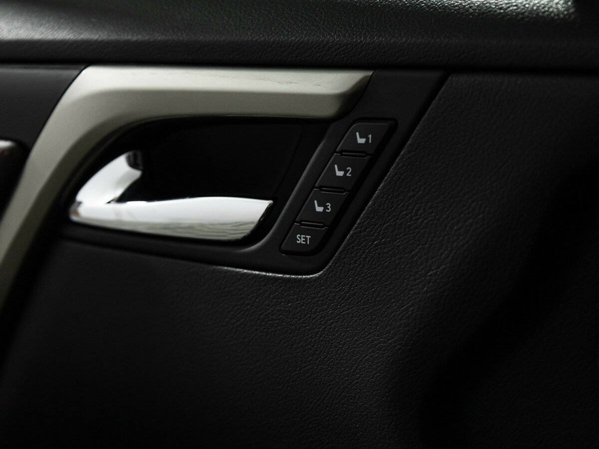 Lexus RX с пробегом — 2017 год. Фото: #14