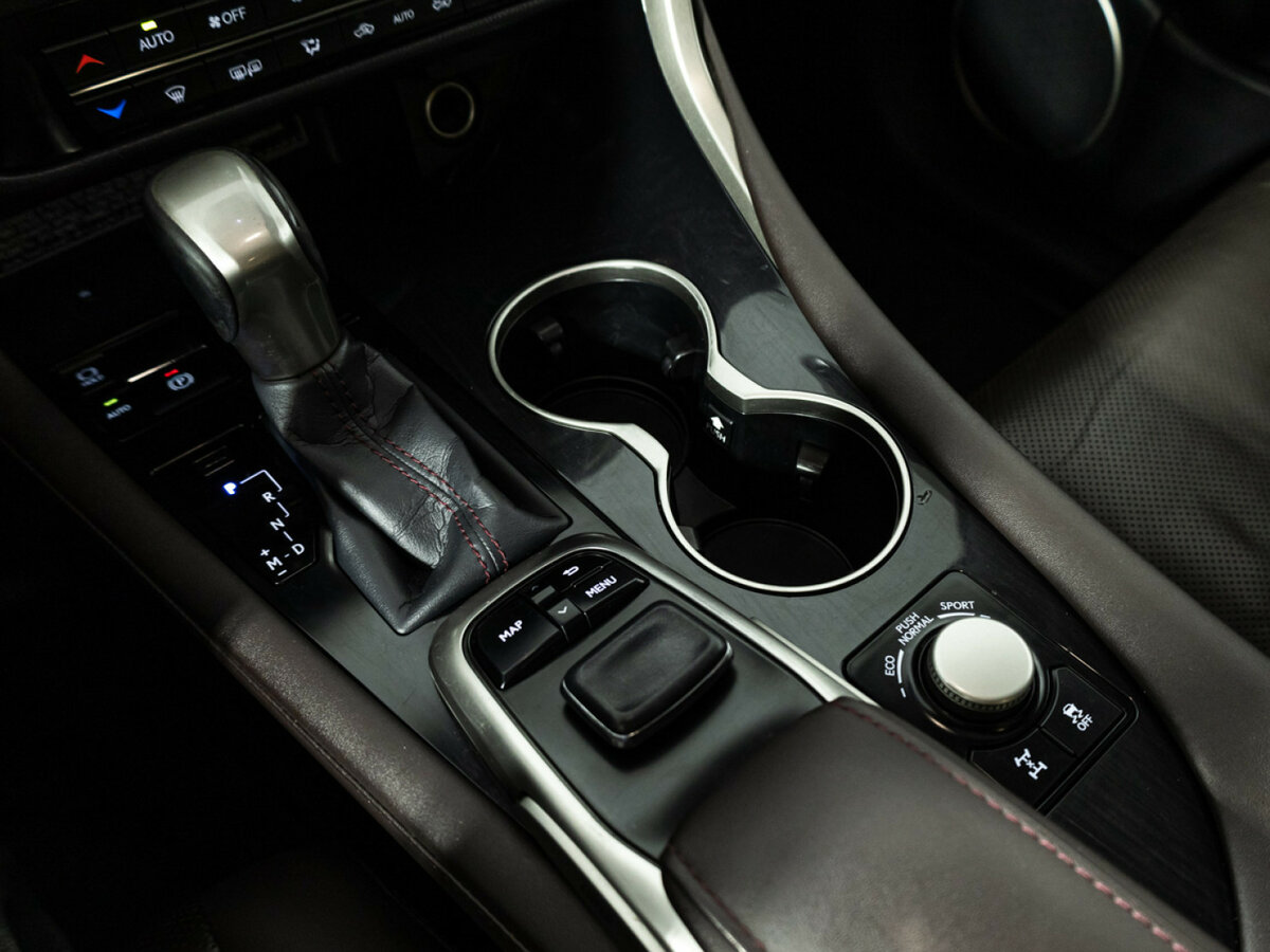Lexus RX с пробегом — 2017 год. Фото: #19