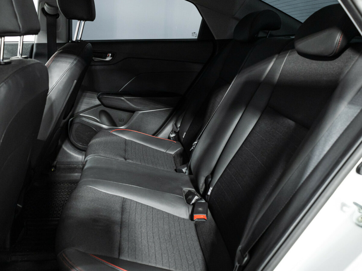 Solaris HS с пробегом — 2024 год. Фото: #9