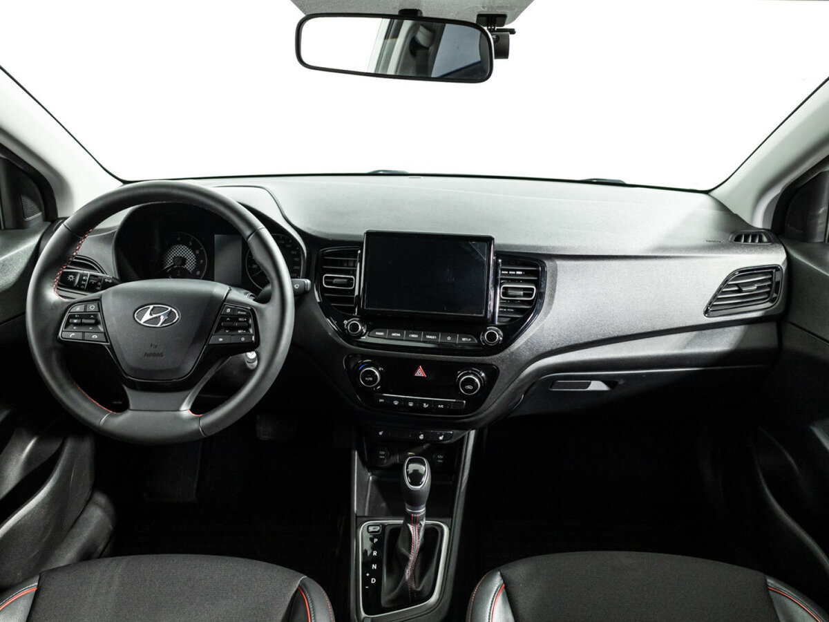 Solaris HS с пробегом — 2024 год. Фото: #12