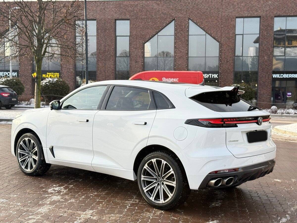 Changan UNI-K с пробегом — 2023 год. Фото: #4