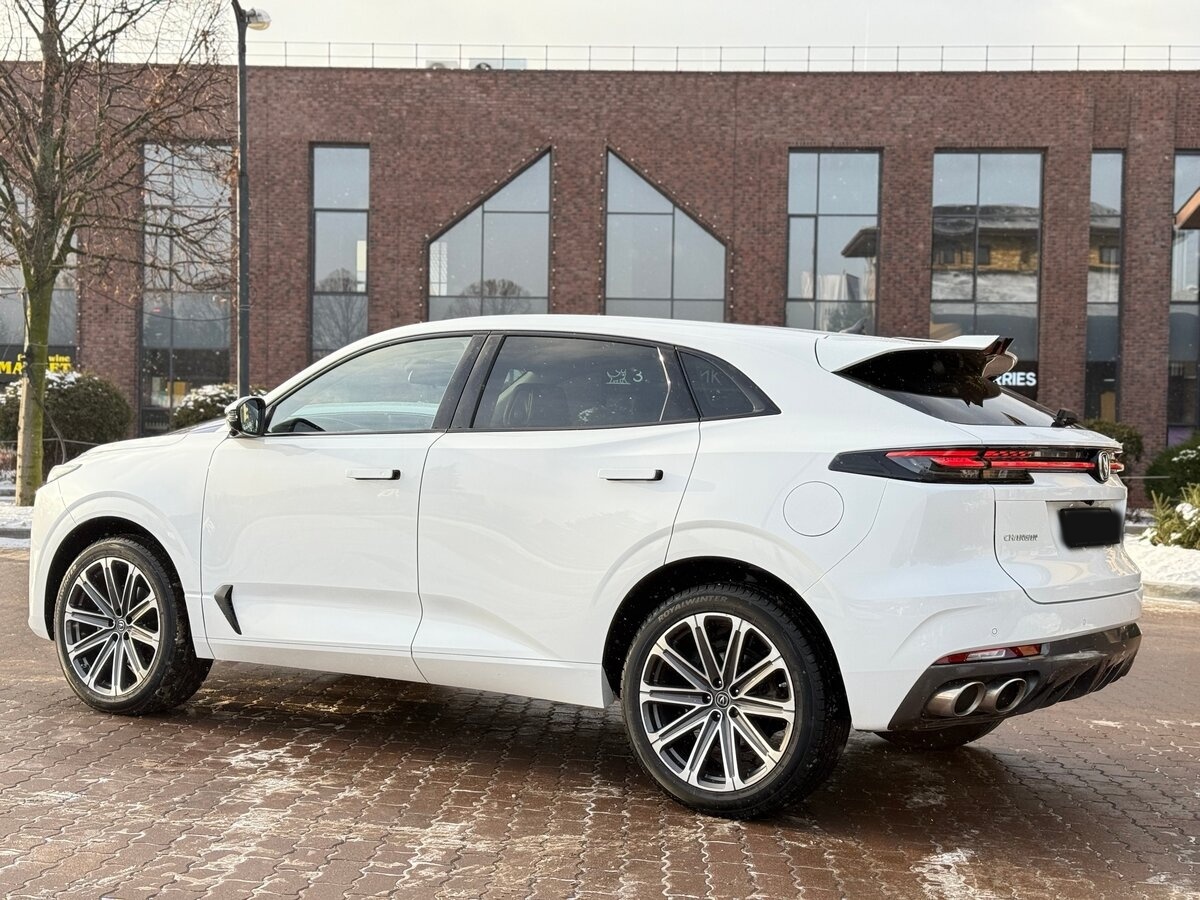 Changan UNI-K с пробегом — 2023 год. Фото: #5