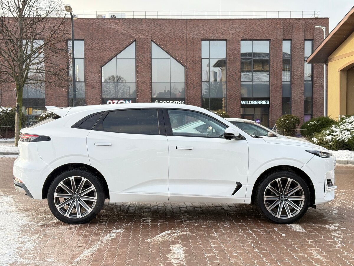 Changan UNI-K с пробегом — 2023 год. Фото: #11