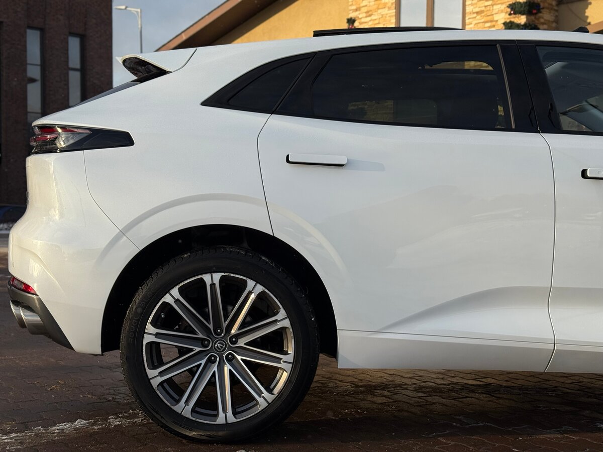 Changan UNI-K с пробегом — 2023 год. Фото: #12