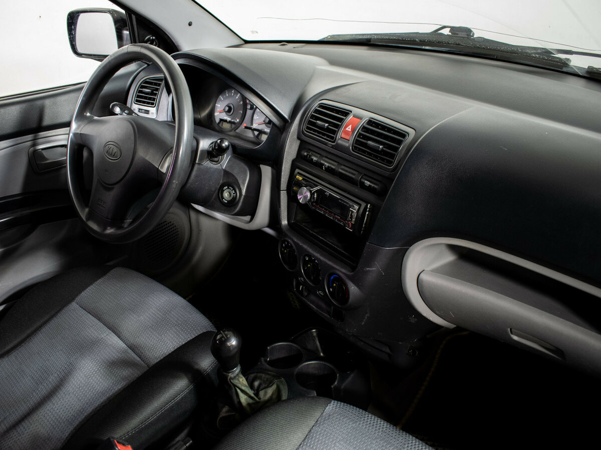 Kia Picanto с пробегом — 2007 год. Фото: #9