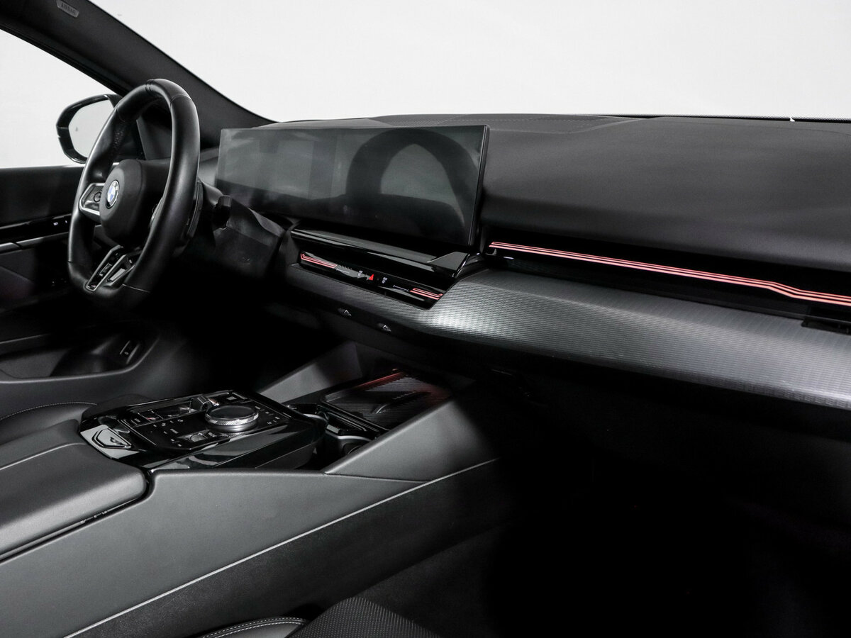 BMW 5 серии с пробегом — 2024 год. Фото: #8