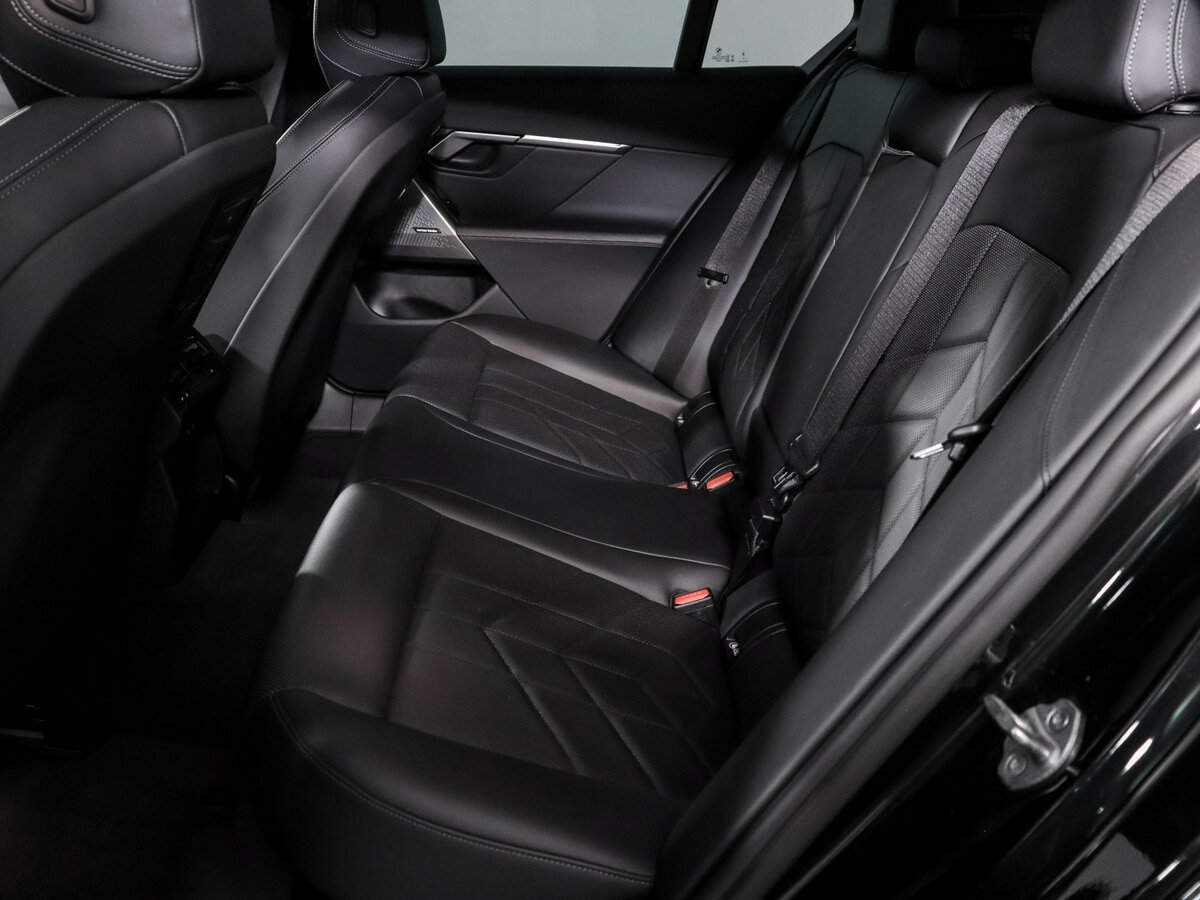 BMW 5 серии с пробегом — 2024 год. Фото: #9