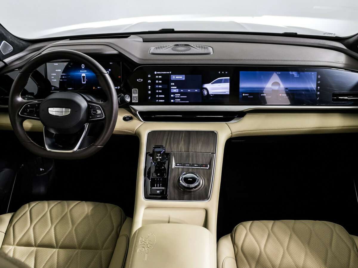 Geely Monjaro с пробегом — 2024 год. Фото: #9