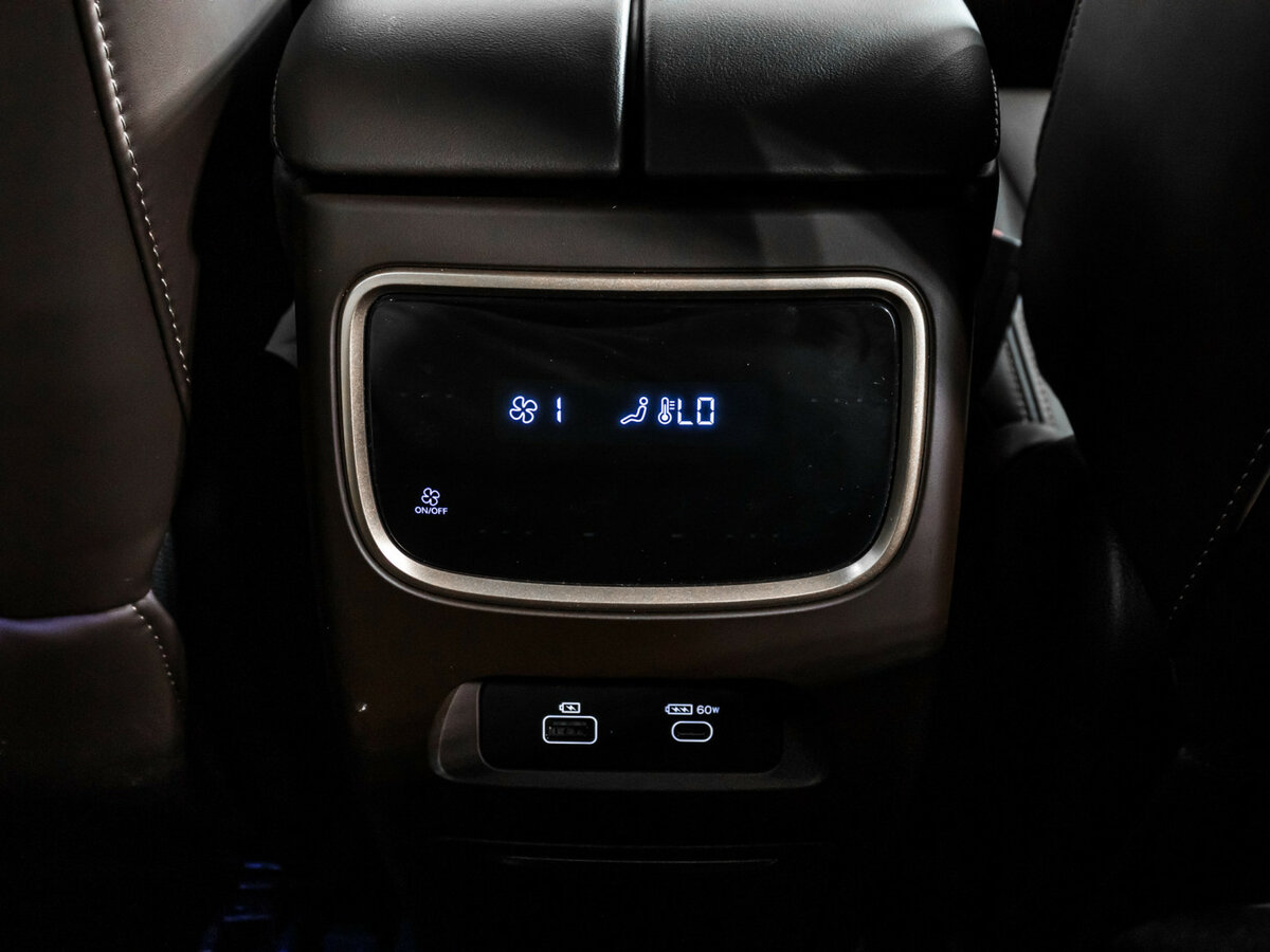 EXEED VX с пробегом — 2024 год. Фото: #13