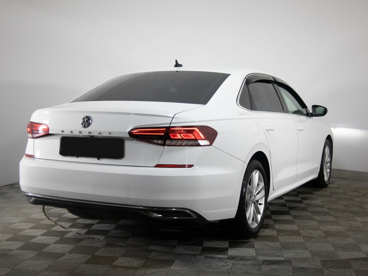 Volkswagen Passat (North America and China) с пробегом — 2020 год. Фото: #3