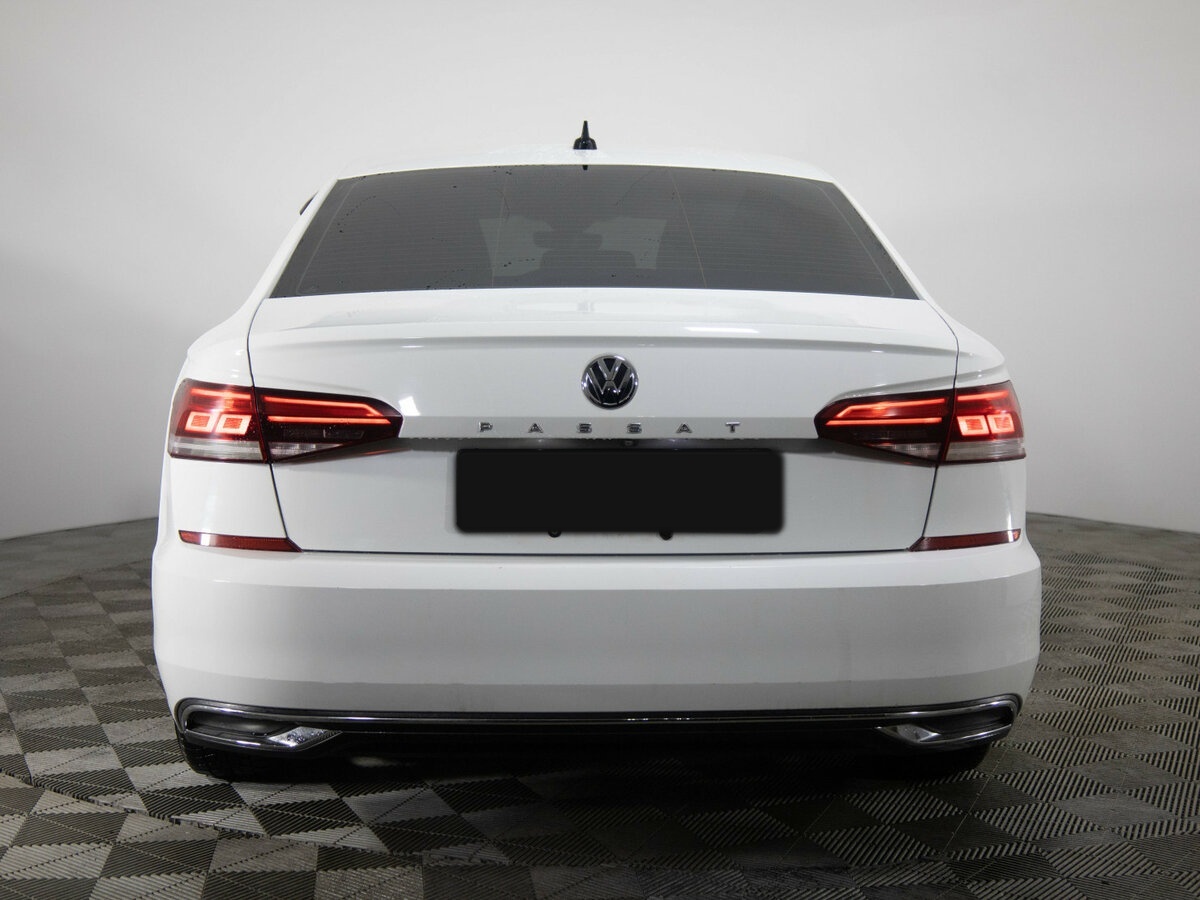 Volkswagen Passat (North America and China) с пробегом — 2020 год. Фото: #4