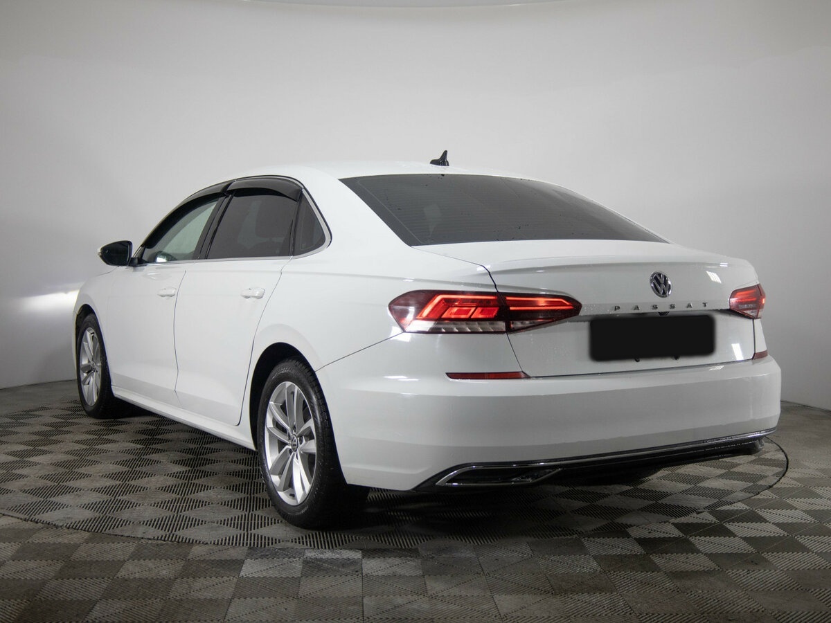 Volkswagen Passat (North America and China) с пробегом — 2020 год. Фото: #5