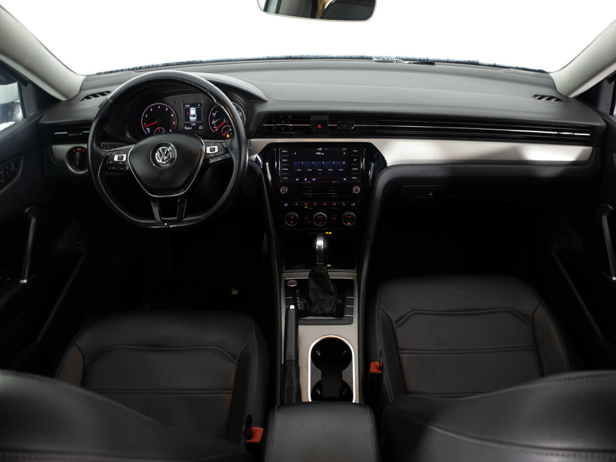 Volkswagen Passat (North America and China) с пробегом — 2020 год. Фото: #6