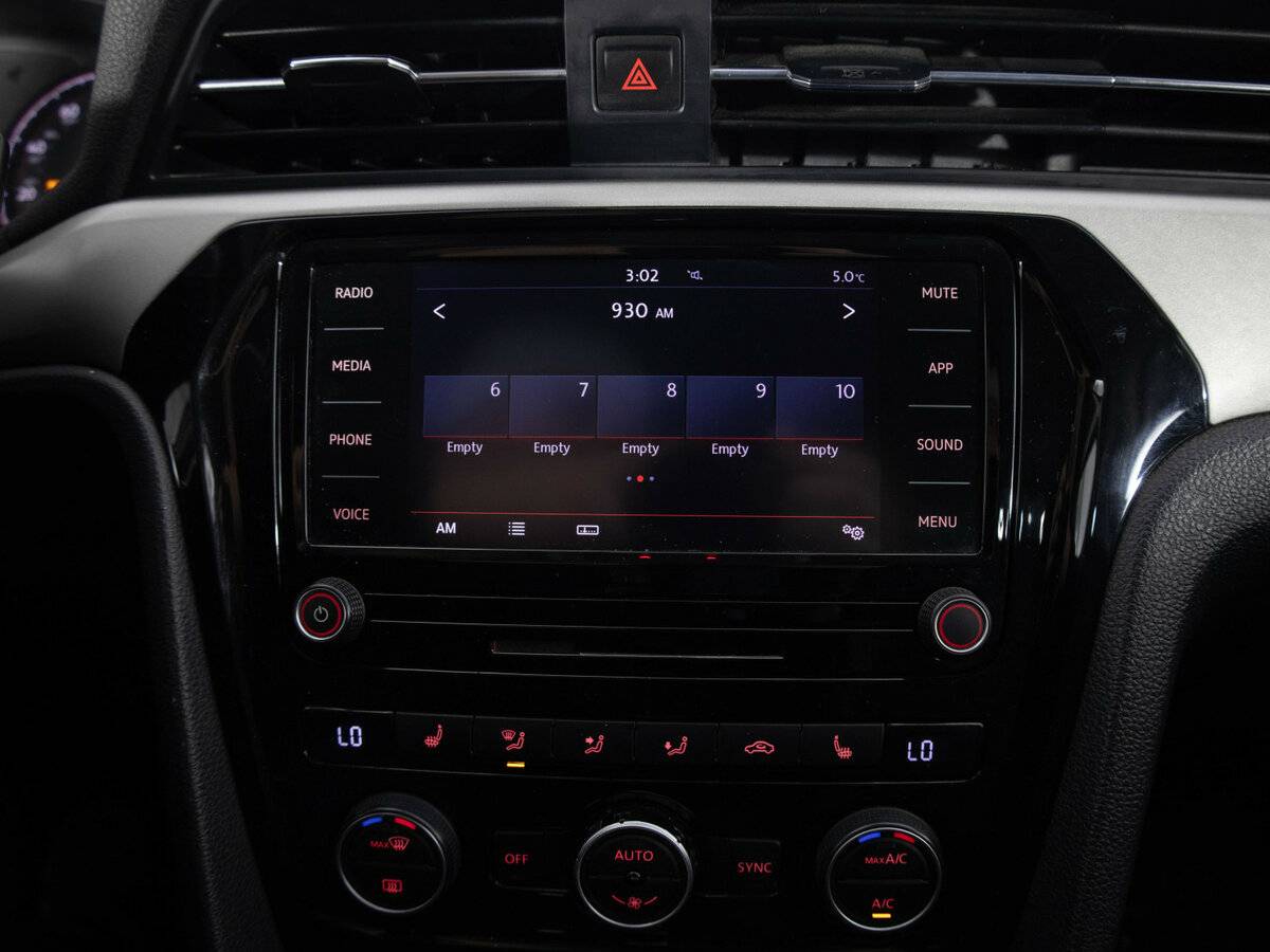 Volkswagen Passat (North America and China) с пробегом — 2020 год. Фото: #11