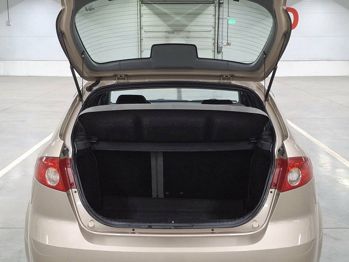 Chevrolet Lacetti с пробегом — 2007 год. Фото: #9