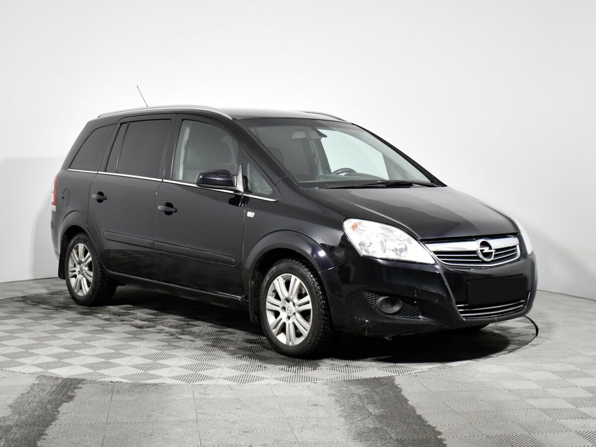 Opel Zafira с пробегом — 2008 год. Фото: #2