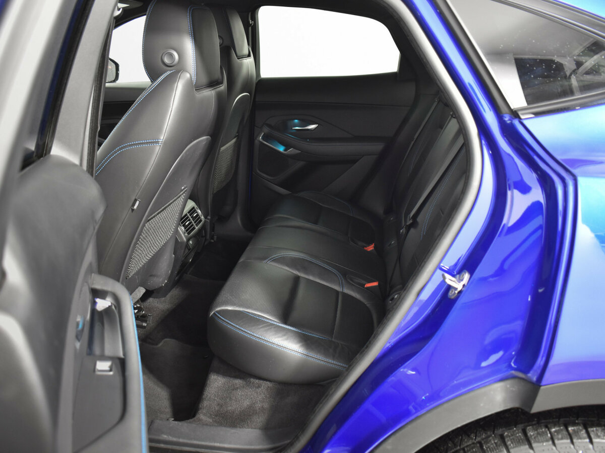 Jaguar E-Pace с пробегом — 2019 год. Фото: #10