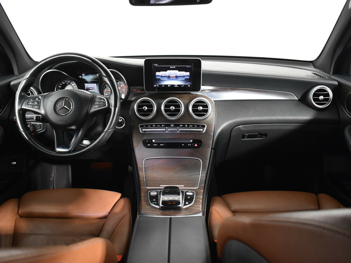 Mercedes-Benz GLC с пробегом — 2016 год. Фото: #10