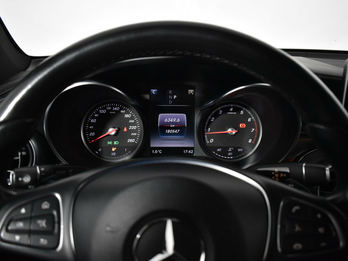 Mercedes-Benz GLC с пробегом — 2016 год. Фото: #14